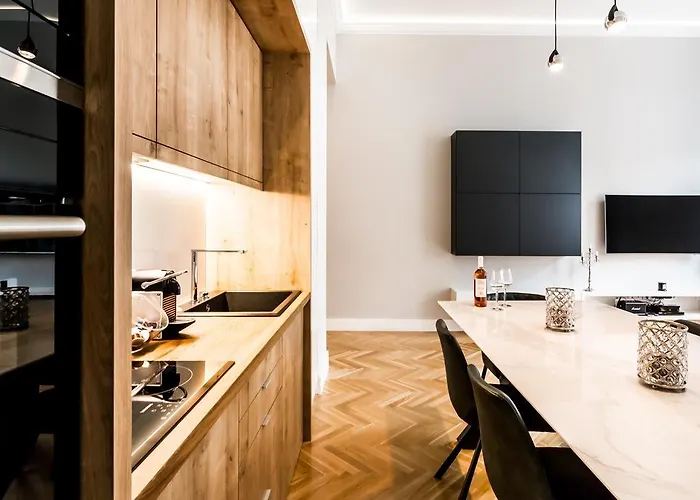 Bpr Opera Lux Treasure Budapesta