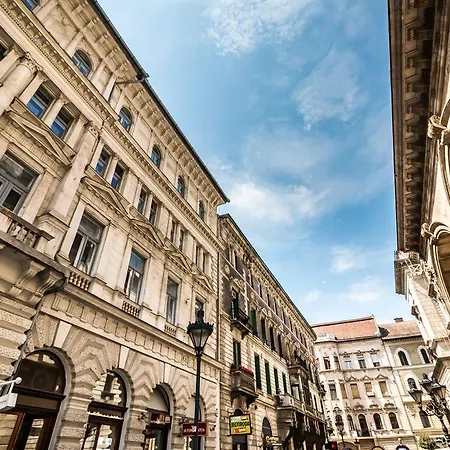 Bpr Opera Lux Treasure Appartamento Budapest