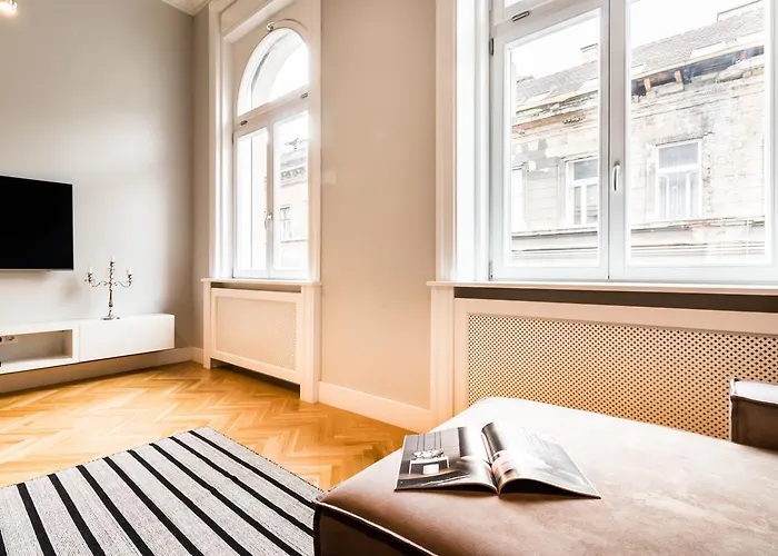 Bpr Opera Lux Treasure Apartman Budapest