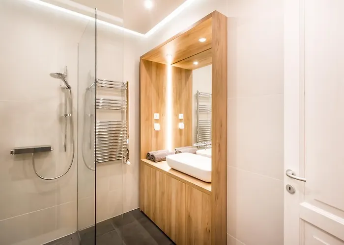 Bpr Opera Lux Treasure Apartman *